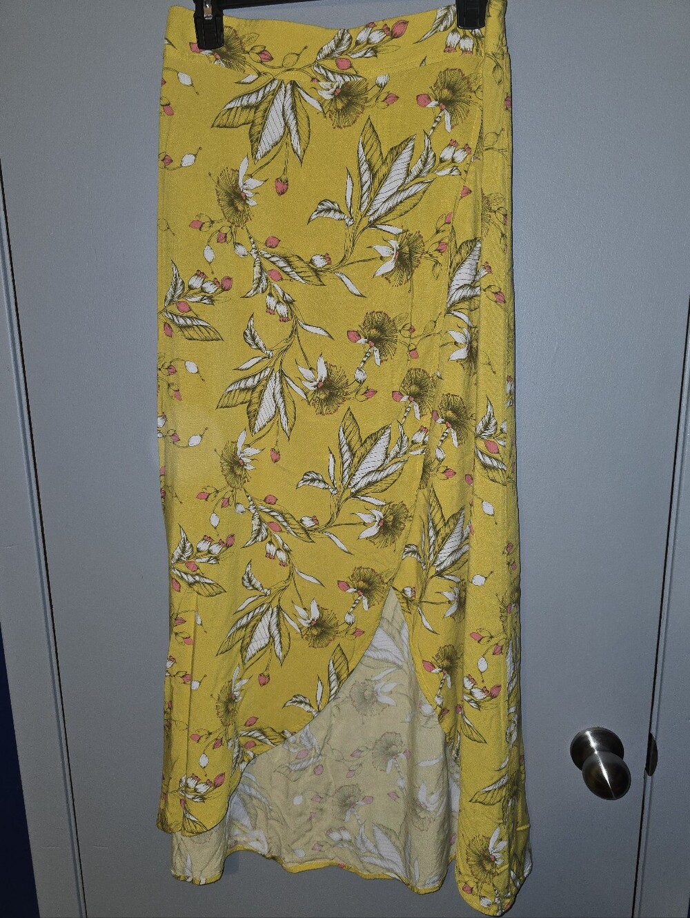 Express Yellow Floral Patterned Skirt
